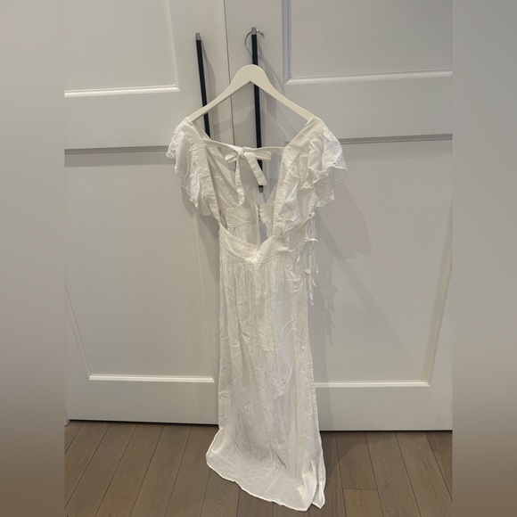 Pretty Tularosa cover up, tie details and open front - Picture 8 of 10